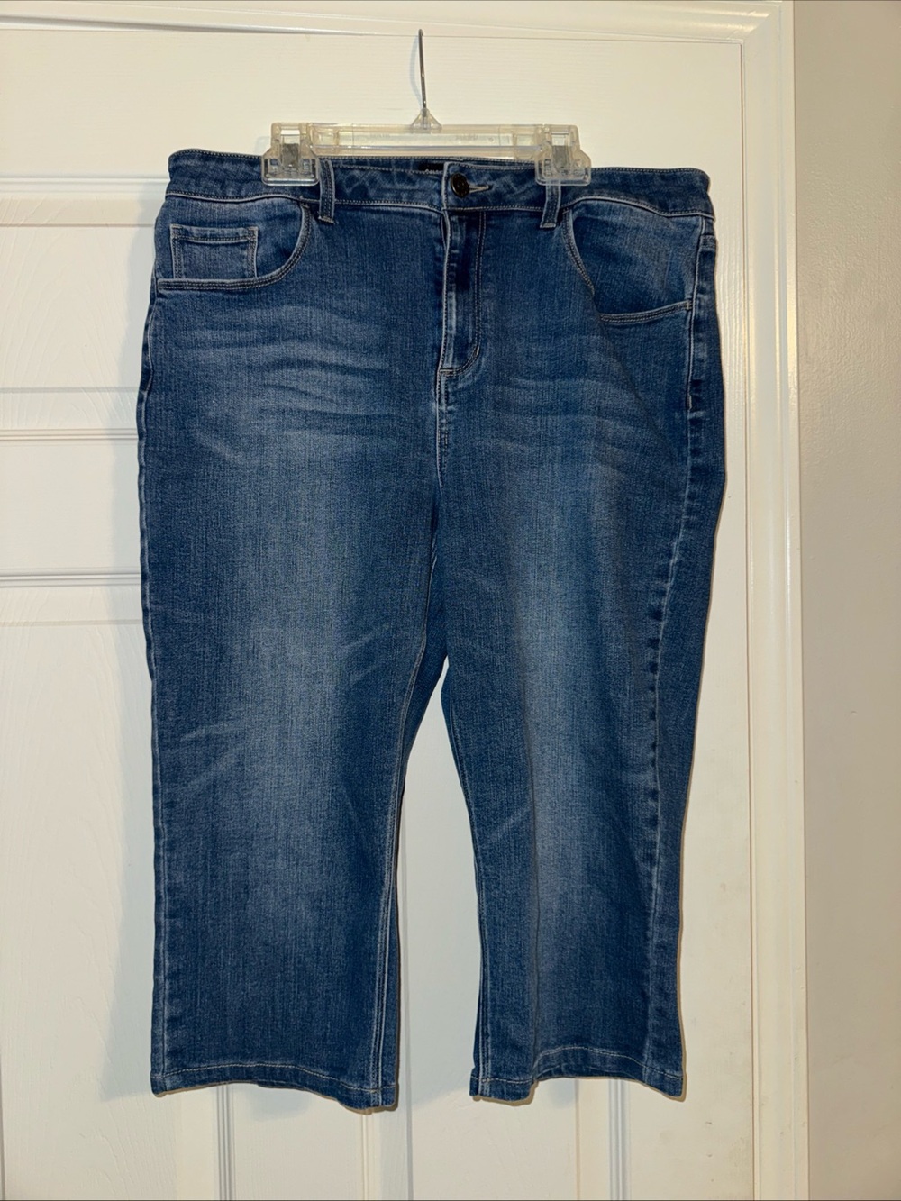Susan Graver Dark Blue Denim Capris